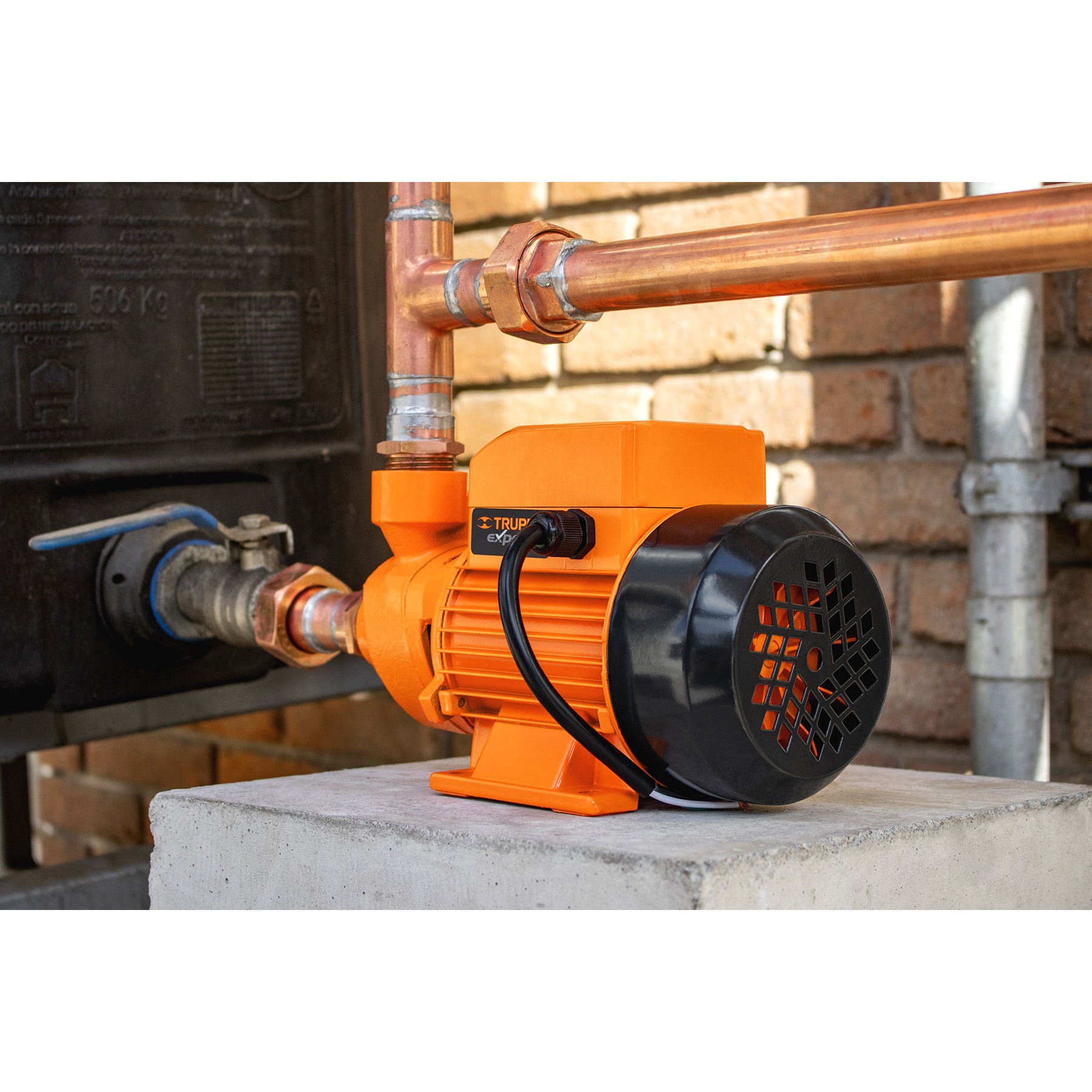 BOMBA PERIFERICA PARA AGUA 1/2. FLUJO MAX 42LTS TRUPER 